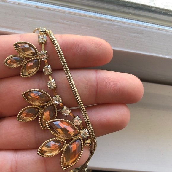 Franchesca’s Rhinestone statement necklace - Picture 2 of 3